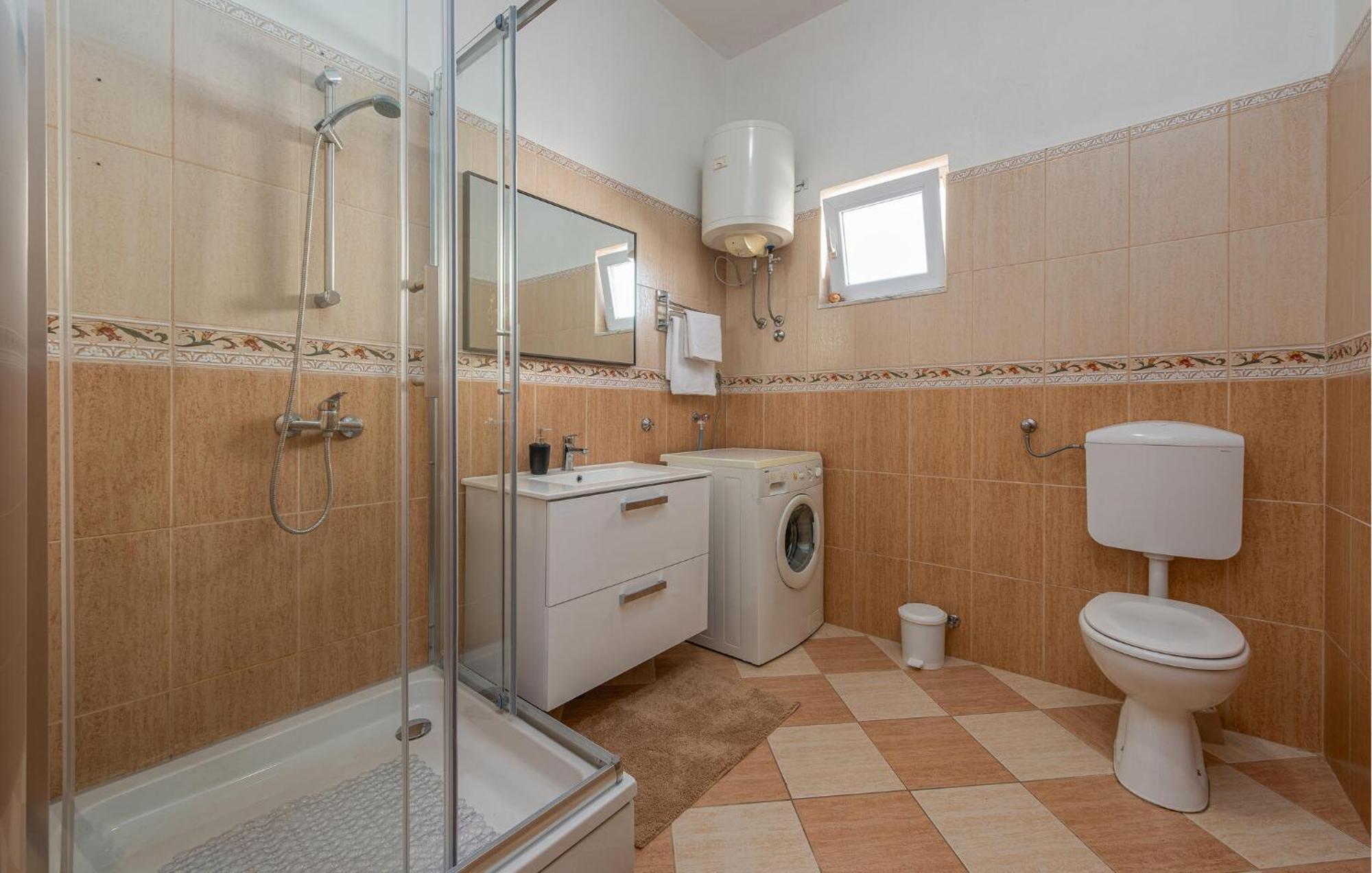Beautiful Apartment In Maslenica With Kitchen Exterior photo